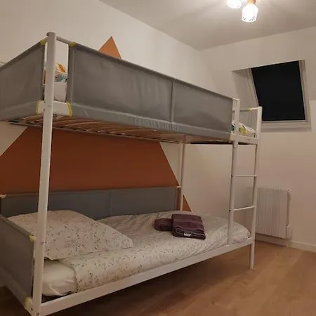 Maison Au Coeur De Parking Hébergement de vacances *